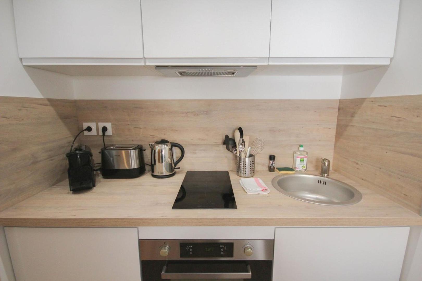 Bright, Fully-Equipped Apartment In Central Lille Exteriör bild