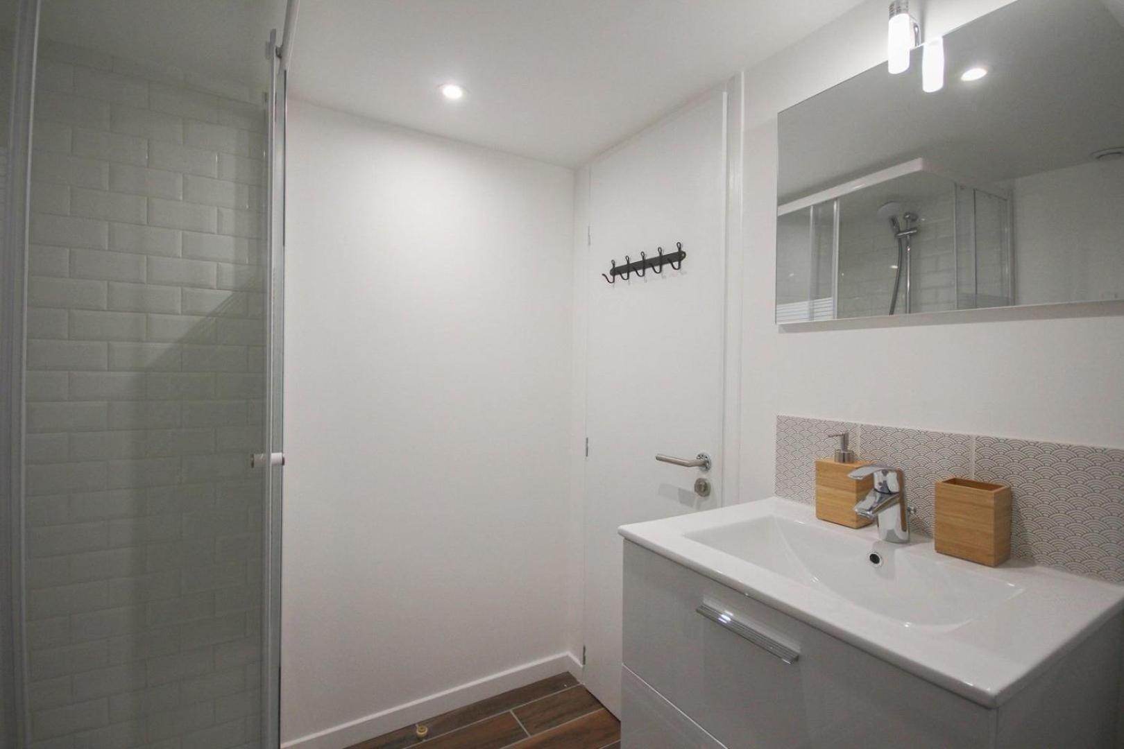 Bright, Fully-Equipped Apartment In Central Lille Exteriör bild