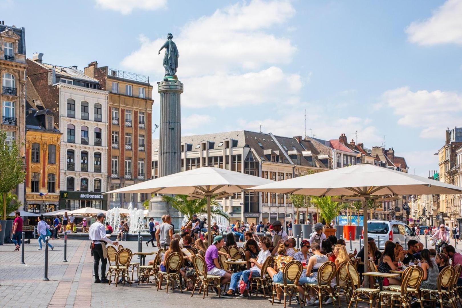 Bright, Fully-Equipped Apartment In Central Lille Exteriör bild